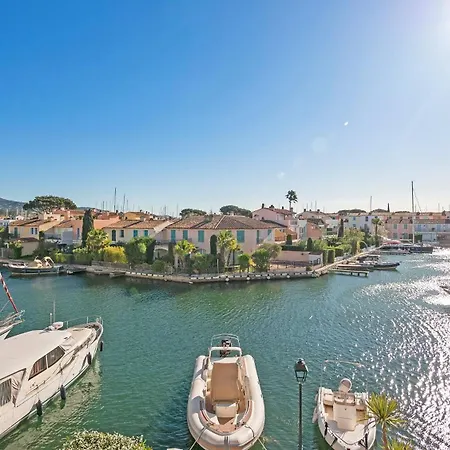 Casa Nostra, Port-Grimaud, Vue Sur Les Canaux Exterior photo