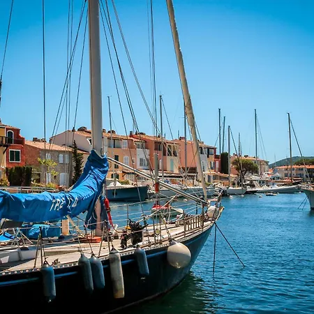 Casa Nostra, Port-Grimaud, Vue Sur Les Canaux Exterior photo