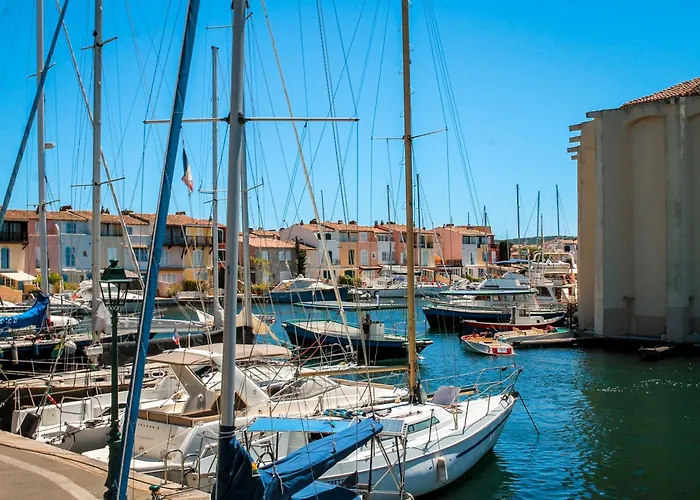 Casa Nostra, Port-Grimaud, Vue Sur Les Canaux