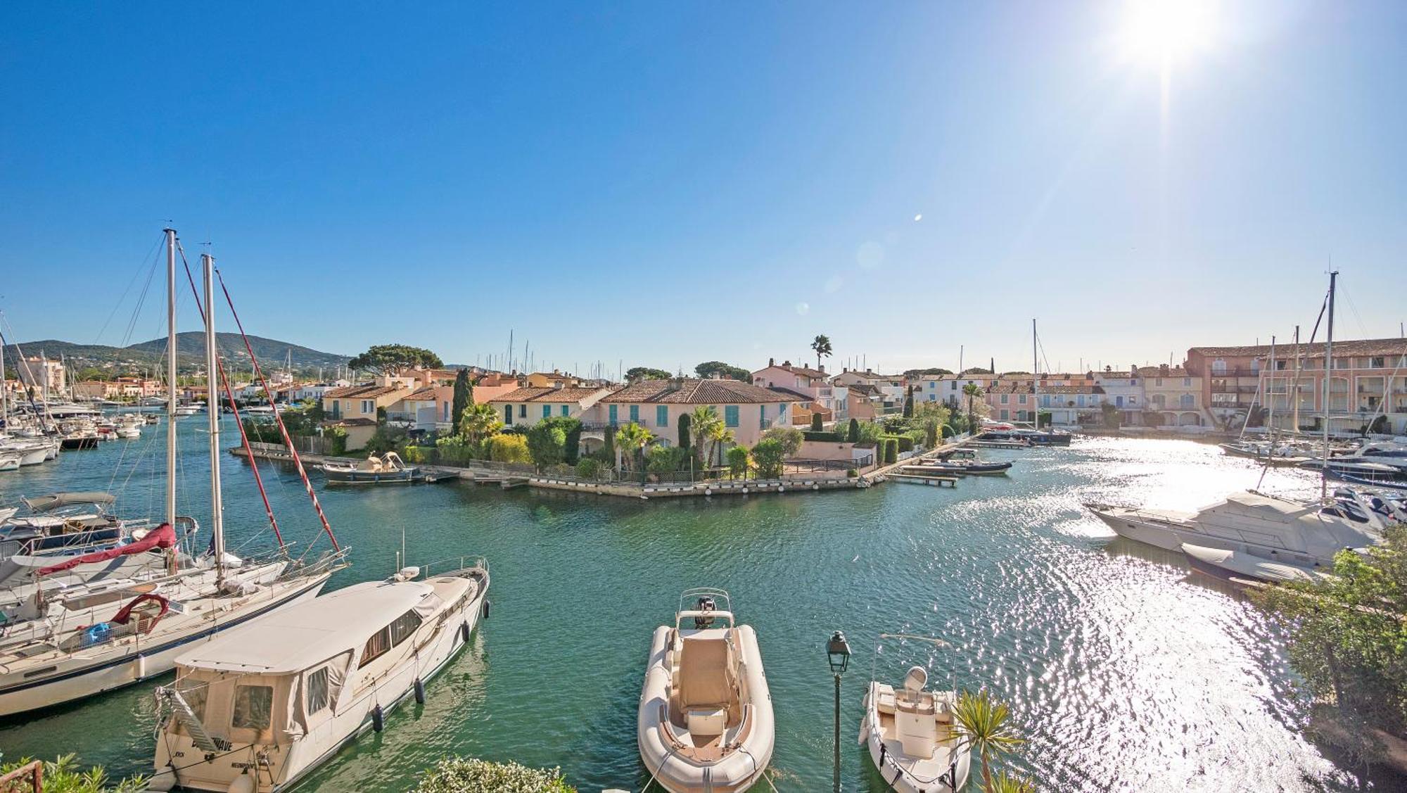 Apartment Casa Nostra, Port-grimaud, Vue Sur Les Canaux